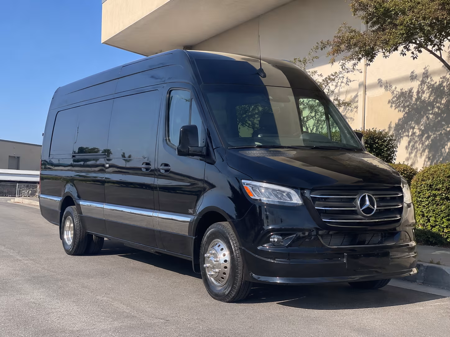bus rental options for los angeles trips