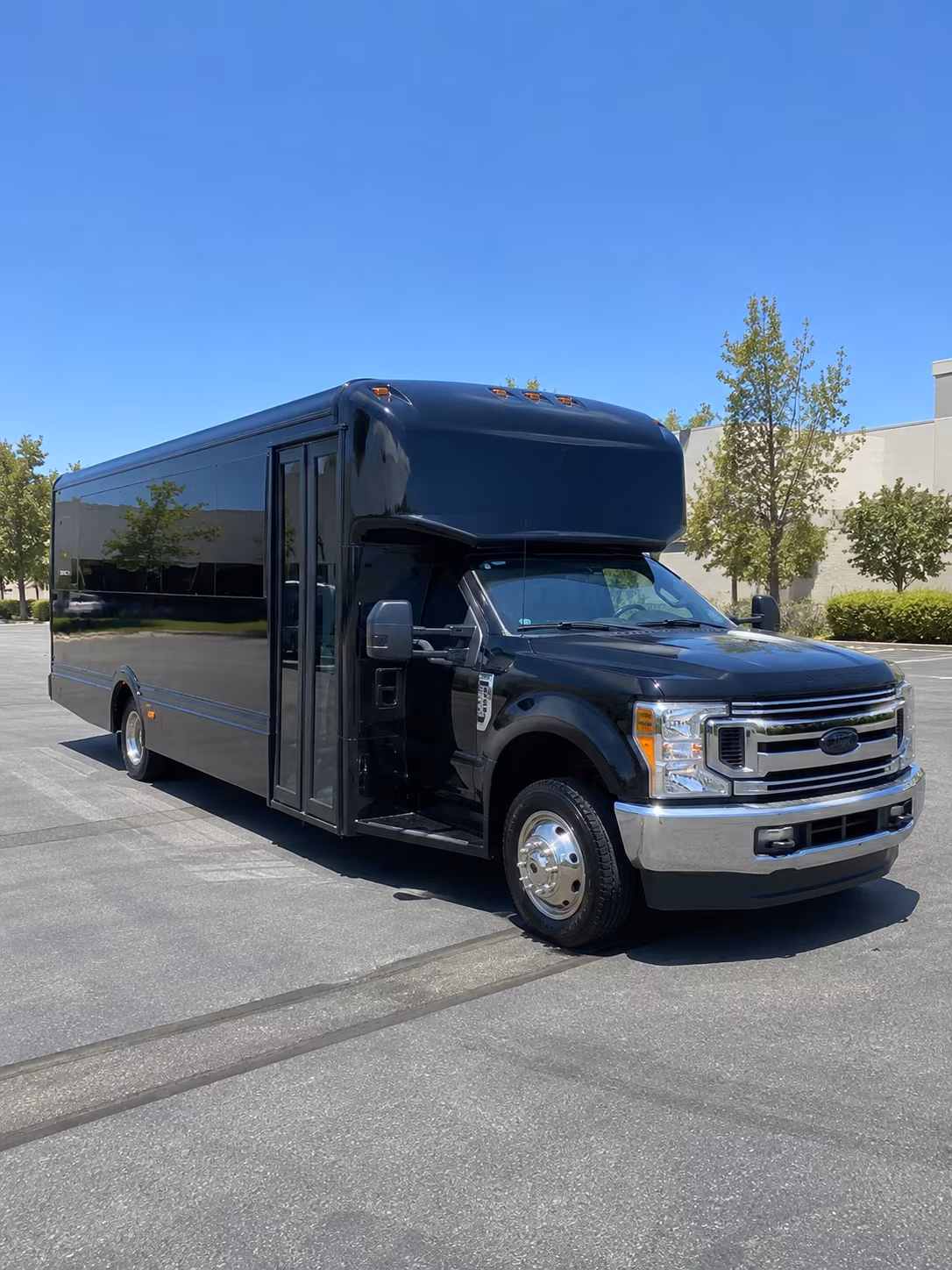 los angeles new years eve party bus rental