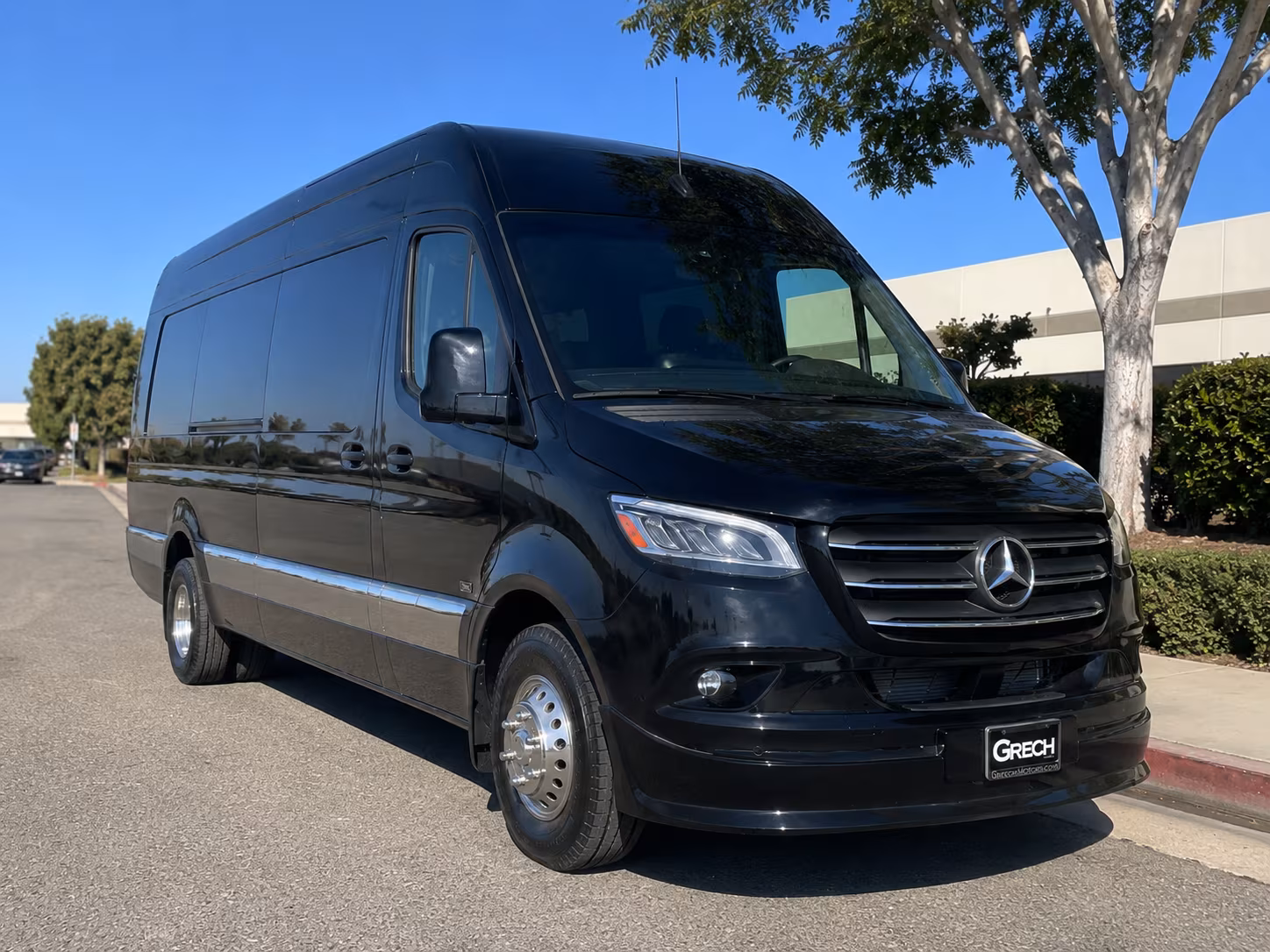 los angeles prom transportation onboard seating