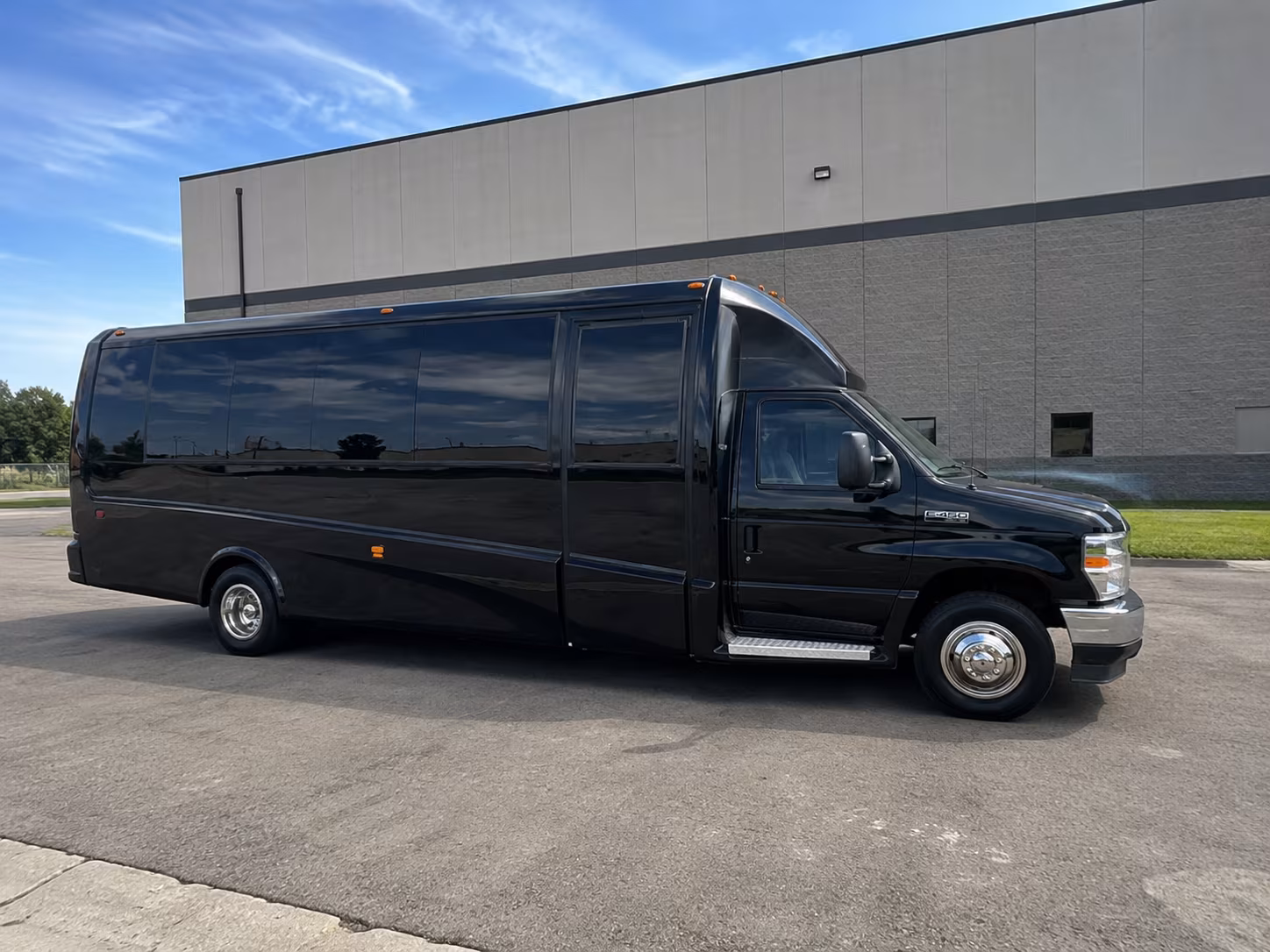 secure transportation for your next wedding 2